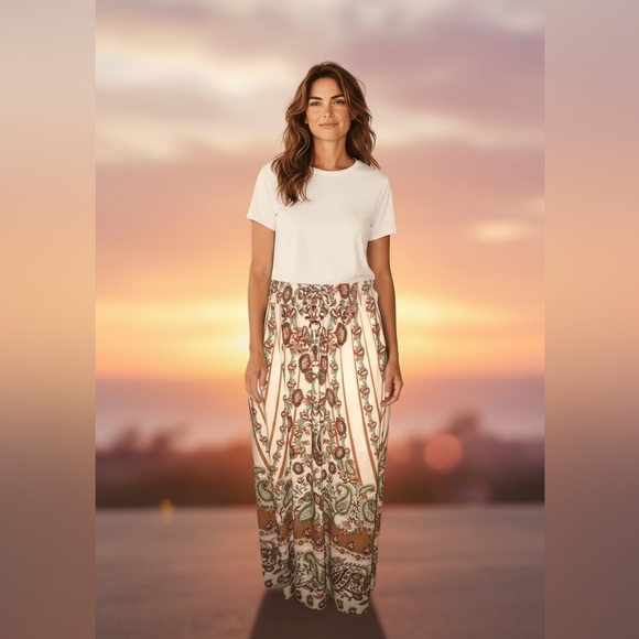 RESERVED• NEW•16•Gorgeous Boho Maxi Skirt- Lining & Side Slit - Picture 2 of 16